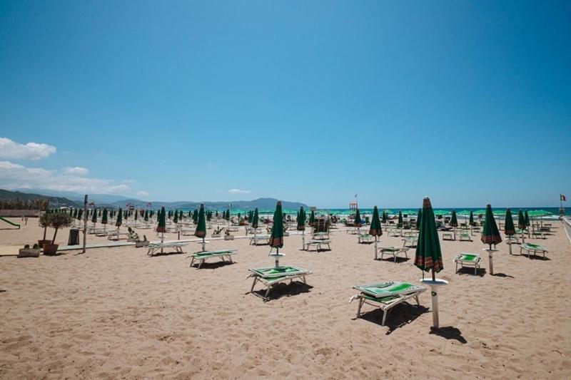 Hotel La Sorgente Hs Πέστουμ Εξωτερικό φωτογραφία