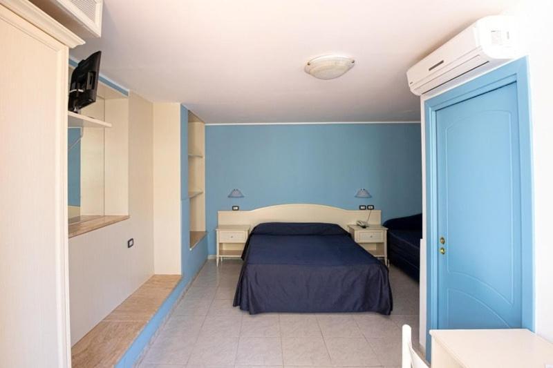 Hotel La Sorgente Hs Πέστουμ Εξωτερικό φωτογραφία